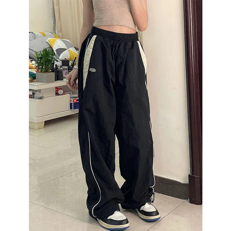 BAGGY CARGO PARACHUTE PANTS