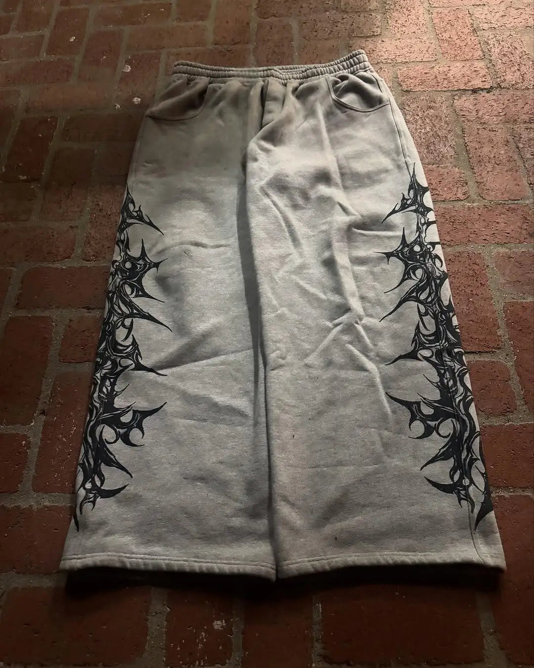 UNISEX GRAY AND CREAM Y2K GRAPHIC JOGGERS