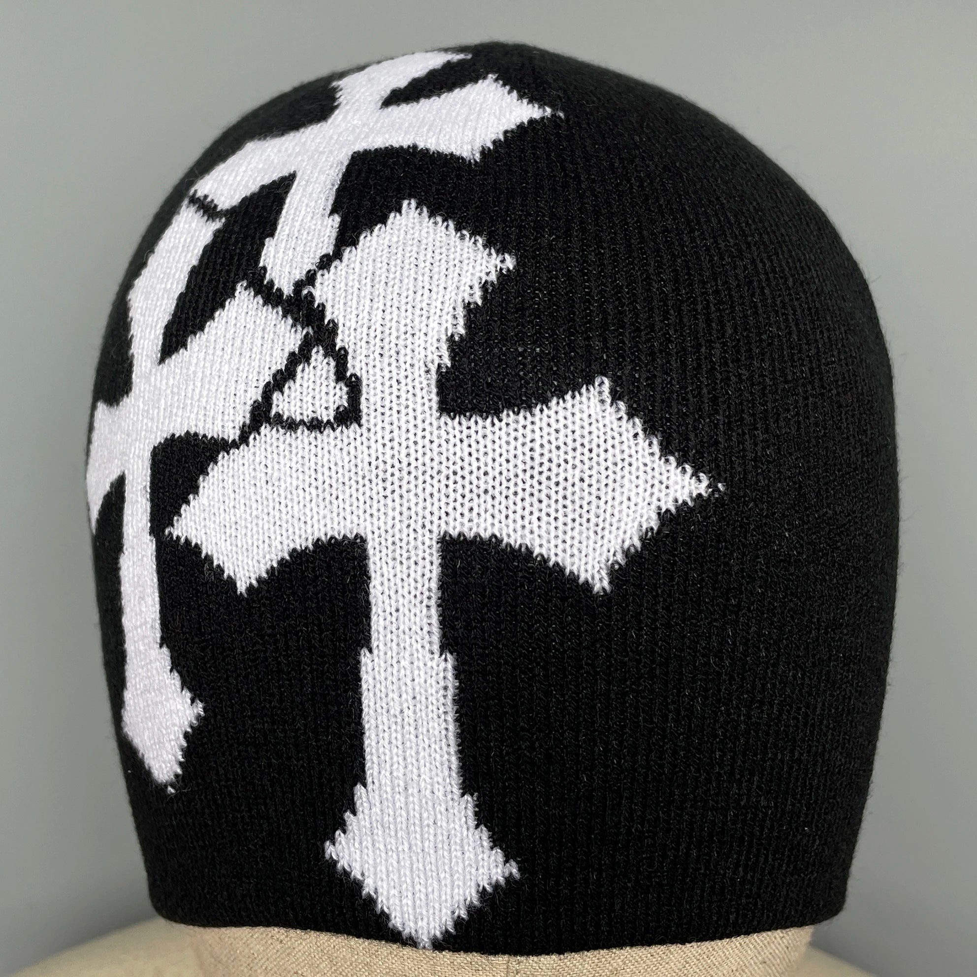 Y2K CRUCIFIX JACQUARD BEANIE