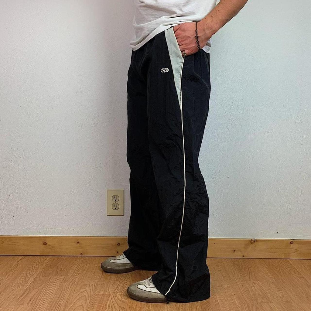 BAGGY CARGO PARACHUTE PANTS