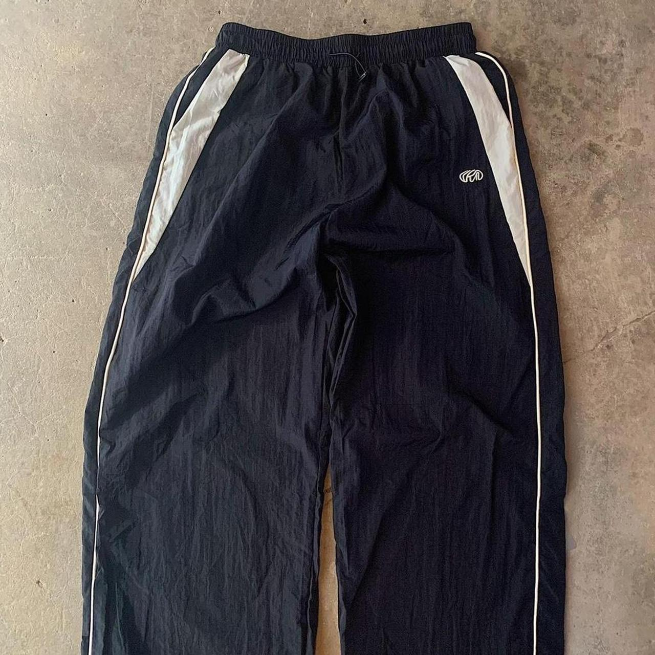 BAGGY CARGO PARACHUTE PANTS
