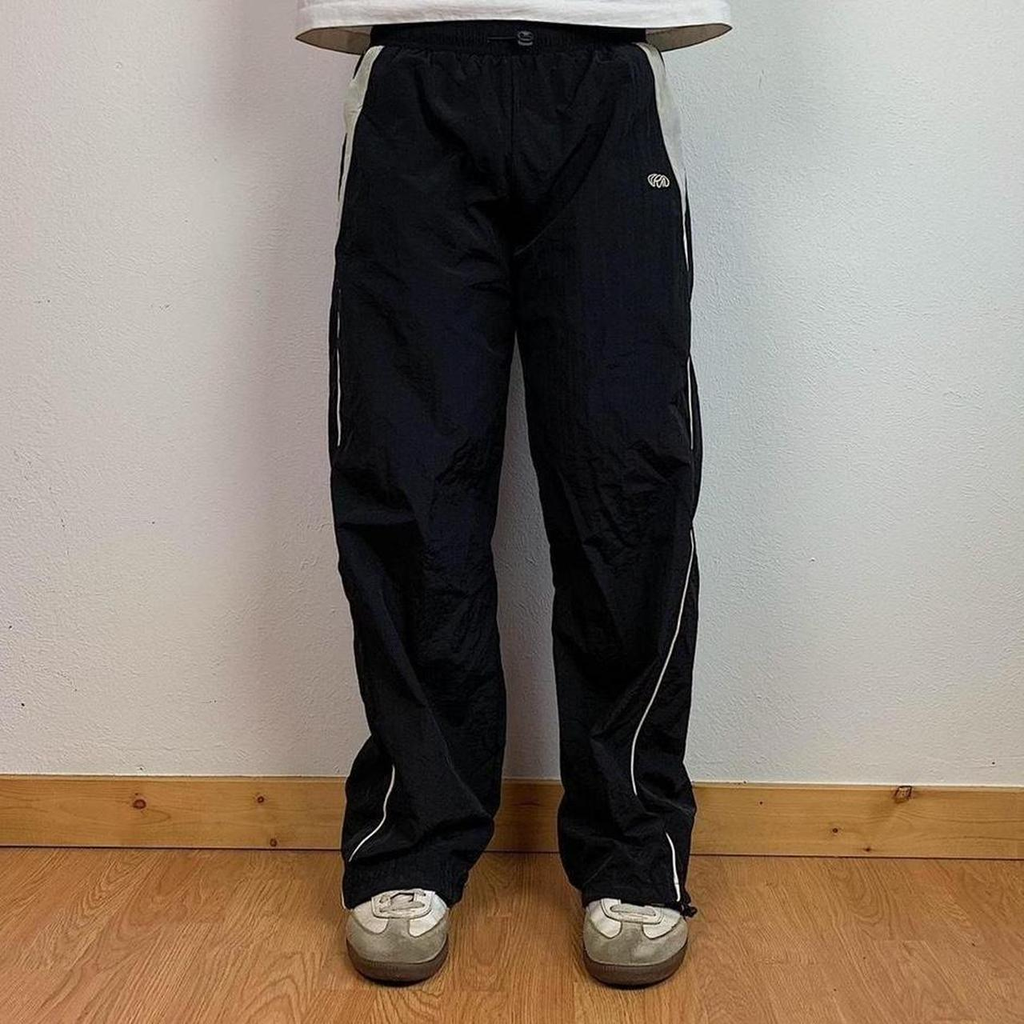 BAGGY CARGO PARACHUTE PANTS
